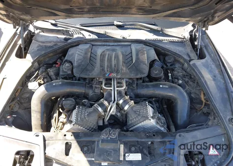 2014 BMW M5 z USA, uszkodzony, nr VIN WBSFV9C58ED097478